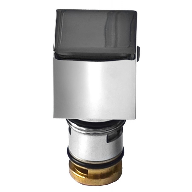 Prepínač s ovládačom pre vaňovú batériu, chróm